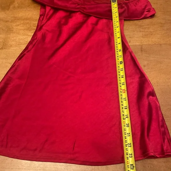 Princess Polly Red Off-Shoulder Cocktail Dress - Picture 7 of 8